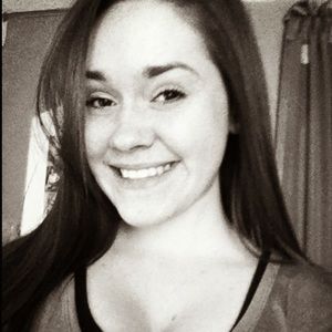 Meet your Posher, Cleo